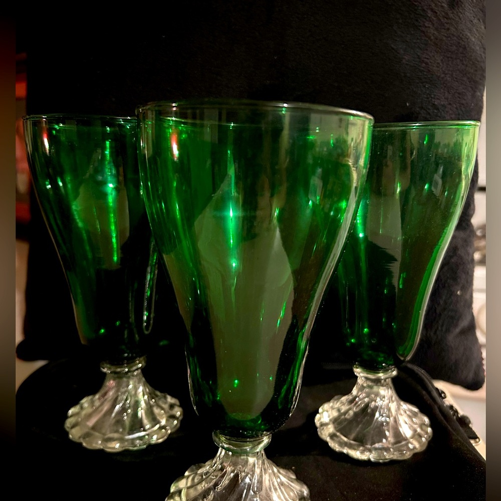Glass goblets